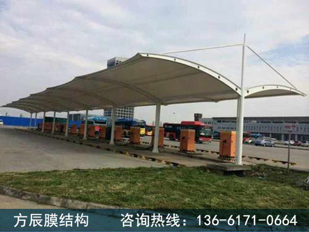 重慶汽配市場(chǎng)充電樁車(chē)棚解決方案