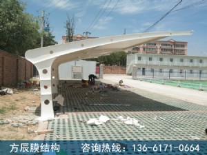 陜西省西安市草灘八路陜西建工項目部停車棚